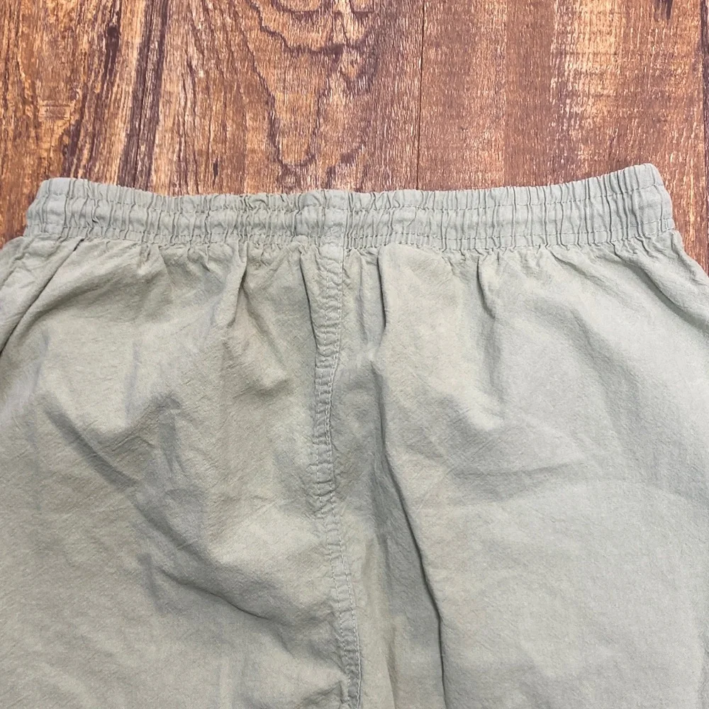 Salem size small Women's 100% cotton sage Green‎ Capris pull on elastic waist - Picture 10 of 11